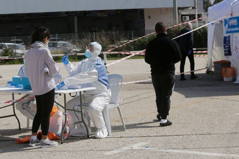 Çin’de corona virüsten ölenlerin sayısı 3 bini geçti! Bir komşuya daha sıçradı - Resim: 1
