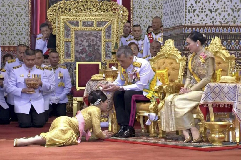 Tayland Kralı Maha Vaji­ra­long­korn Covid-19 nedeniyle otel kapattı! - Resim: 4