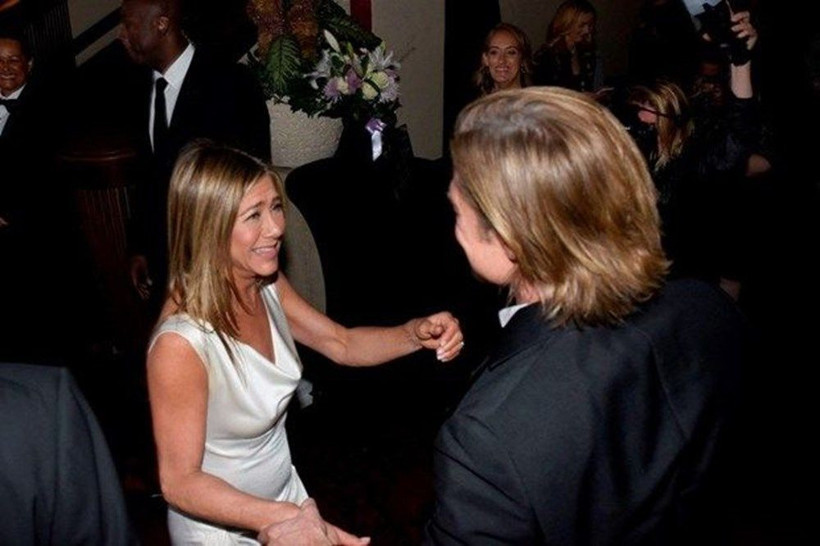 Brad Pitt ile Jennifer Aniston çiftinden evlilik iddialarına cevap geldi - Resim: 2