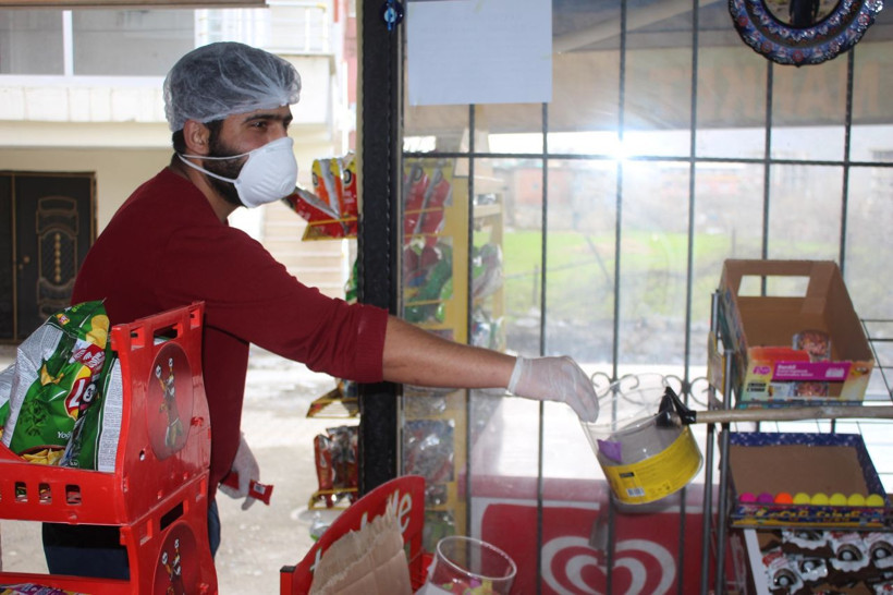 Batman'da bakkalda ilginç koronavirüs önlemi - Resim: 2