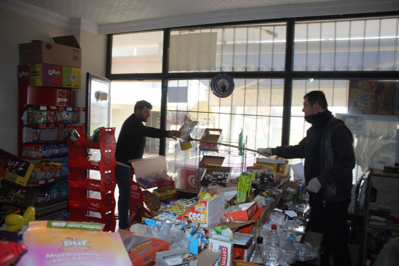 Batman'da bakkalda ilginç koronavirüs önlemi - Resim: 4