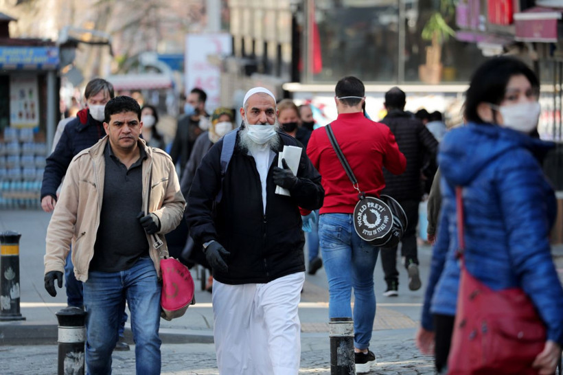 İstanbul Fatih'te koronavirüs önlemleri hiçe sayıldı - Resim: 4