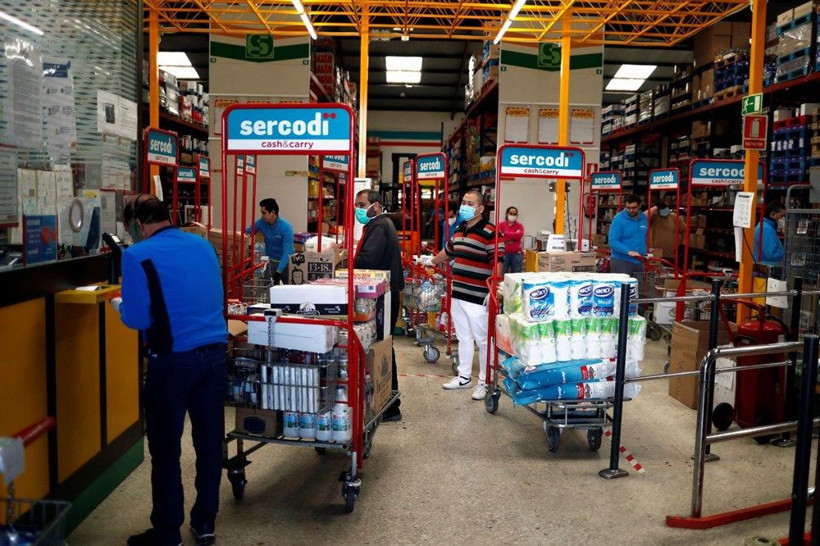 İspanya ve İtalya koronavirüse rağmen geri dönüyor - Resim: 4