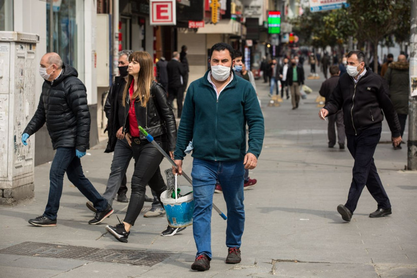 Yasak bitti İstanbul sokakları doldu taştı! - Resim: 3