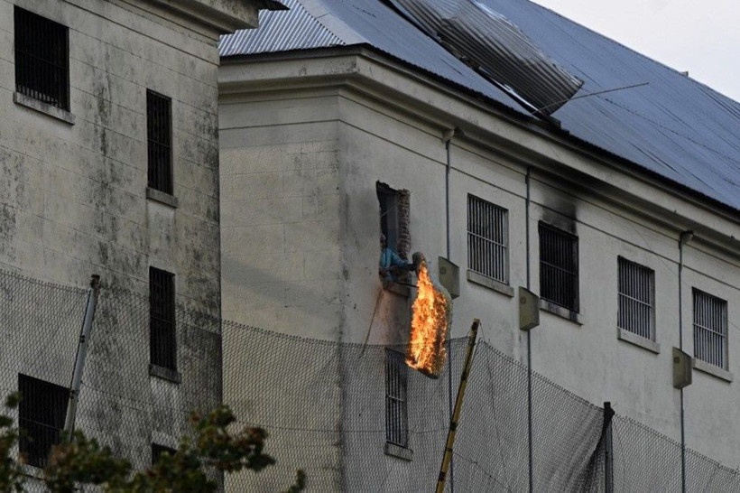 Korona sürecinde ev hapsi isteyen mahkumlar ayaklandı Arjantin'de korkunç kareler - Resim: 1