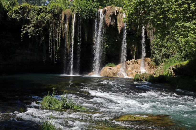Koronavirüs sonrası Türkiye'deki dünyaca ünlü şelale kendini yeniledi - Resim: 3