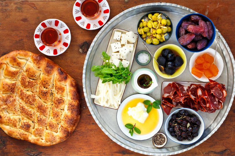 Sahura kalkmak metabolizmayı güçlendiriyor peki sahurda ne yemeli? - Resim: 1