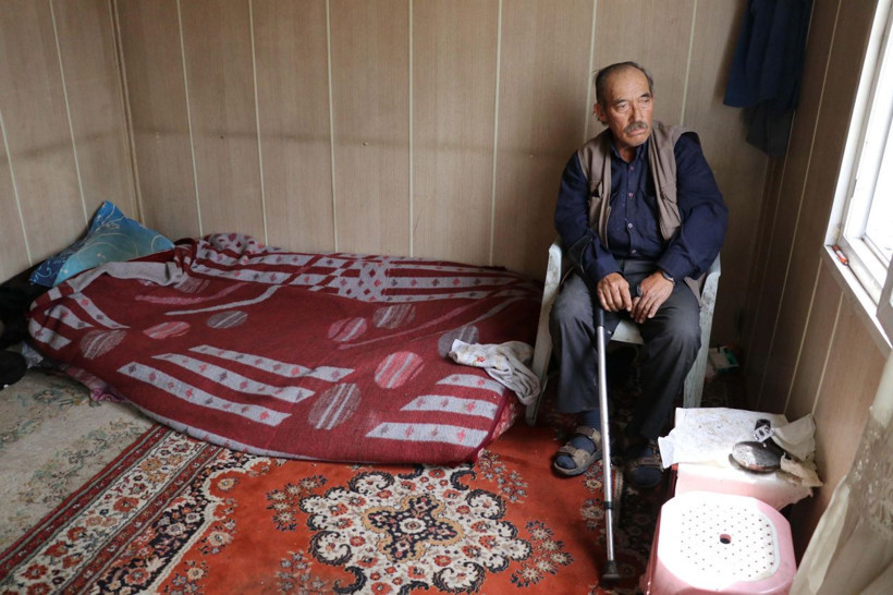 Denizli'de fıtık ameliyatı olayım derken konteynerda yaşamak zorunda kaldı - Resim: 3