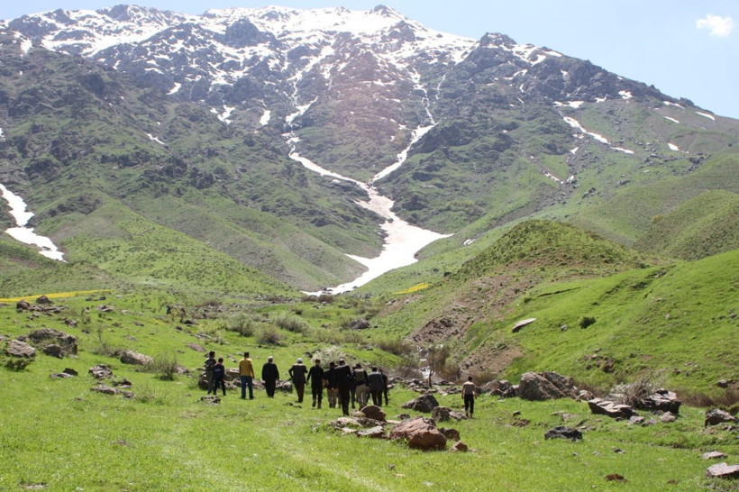 Hakkari'de terörden temizlenen yaylada doğa yürüyüşü - Resim: 1