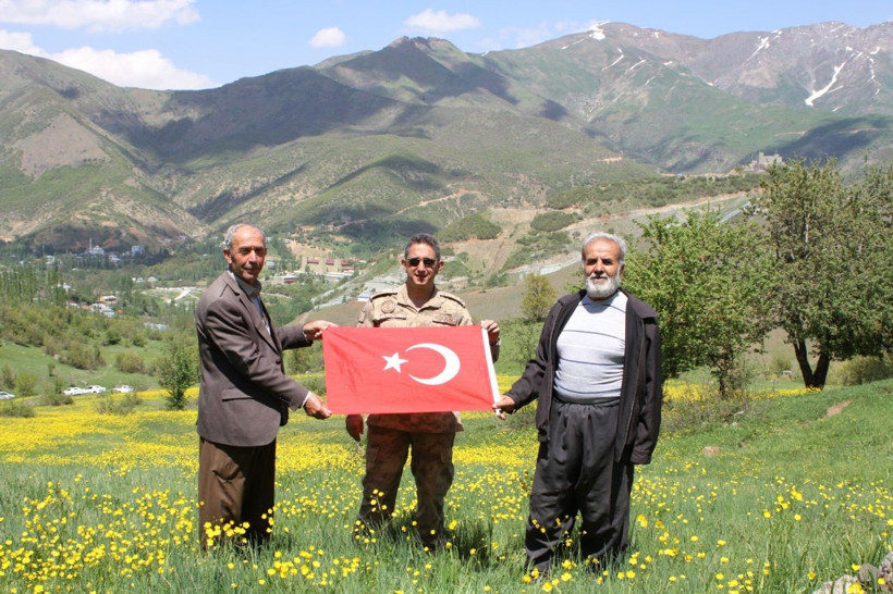 Hakkari'de terörden temizlenen yaylada doğa yürüyüşü - Resim: 4