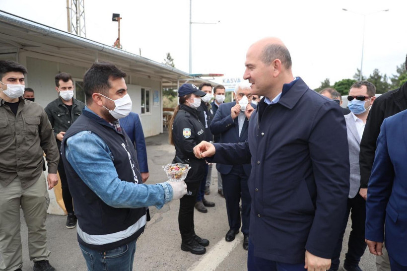 Bakan Soylu, asker ve polislerin bayramını kutladı - Resim: 1