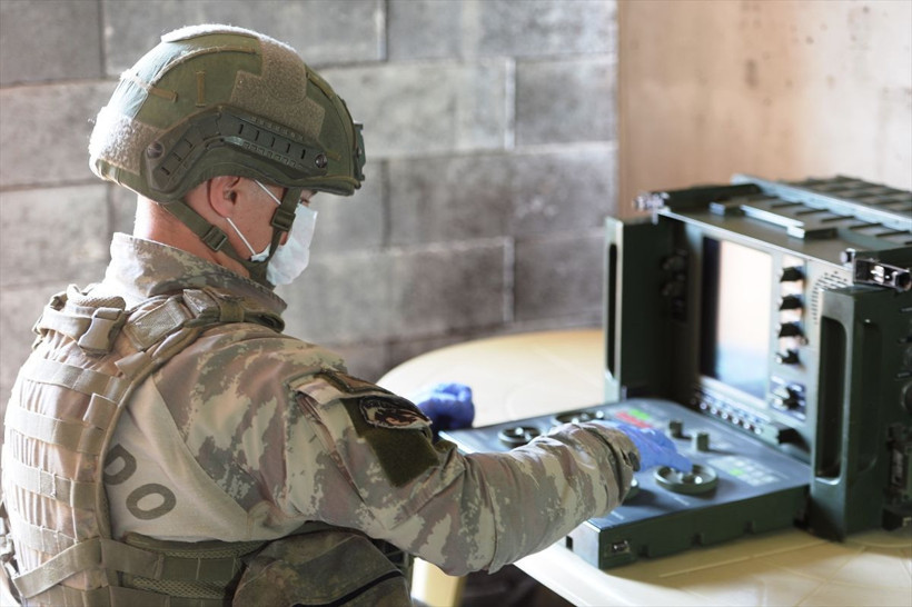 Sınırlar böyle korunuyor! Yerli radarla tespit edilen teröristler yerli silahla imha ediliyor - Resim: 3