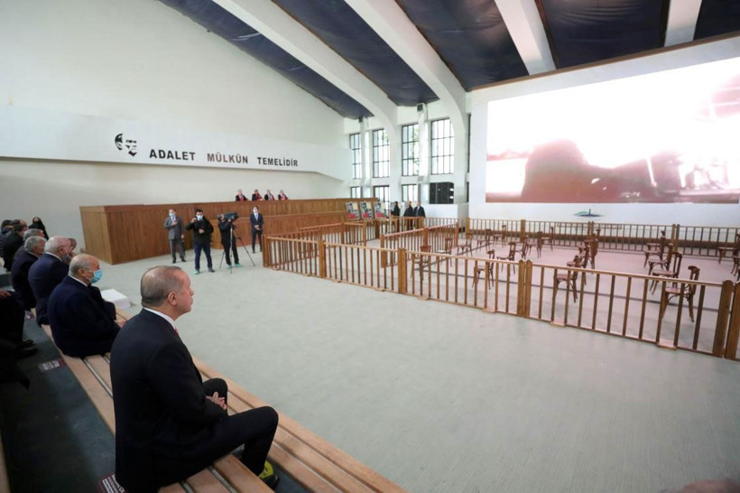 Cumhurbaşkanı Erdoğan ve MHP Genel Başkanı Bahçeli, Demokrasi ve Özgürlükler Adası'nı gezdi - Resim: 2