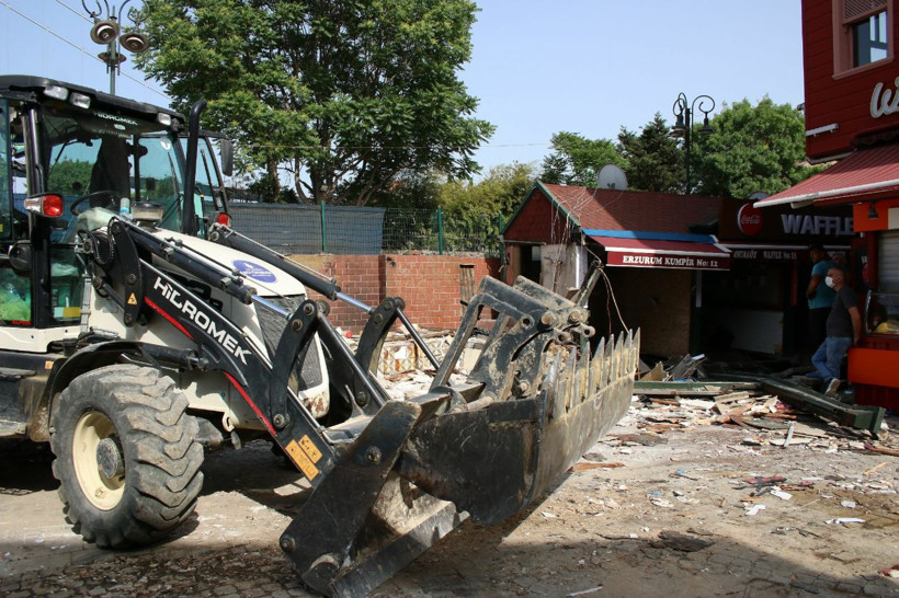 İstanbul Ortaköy kumpirciler çarşısında dükkanlar yıkılıyor - Resim: 3