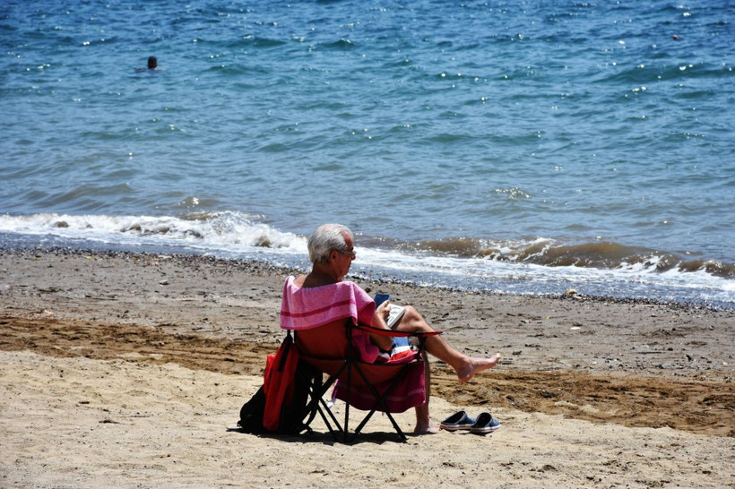 Dedeler, nineler ve torunlar sahillerde buluştu - Resim: 3