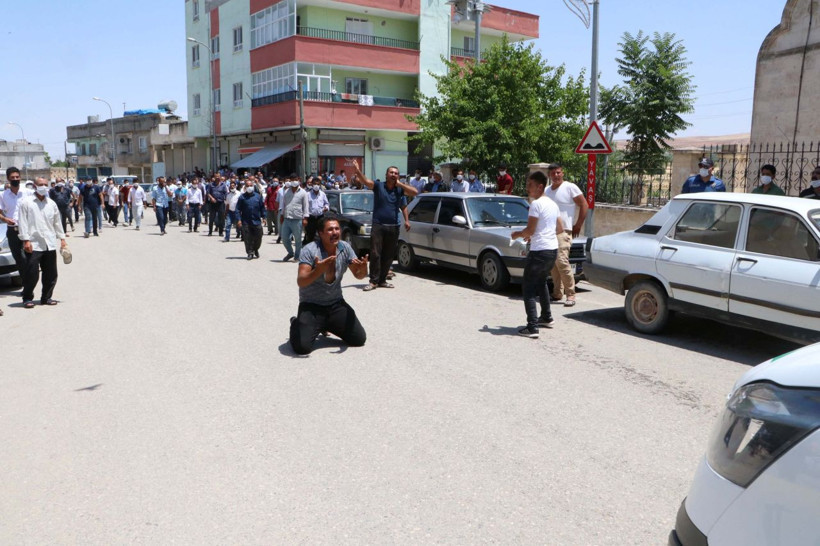 Kızılırmak'ta boğularak can veren çocukların cenazesinde yürek bukan görüntüler - Resim: 1
