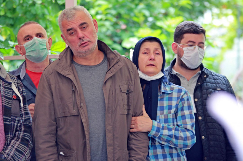 ABD'de nehirde boğulan Umut Felik Çorum'da son yolculuğuna uğurlandı - Resim: 4