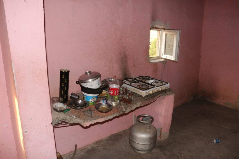 Siirt'te kimsesiz yaşlı adam yardım bekliyor Yaşadığı yerini kapısı bile yok - Resim: 2