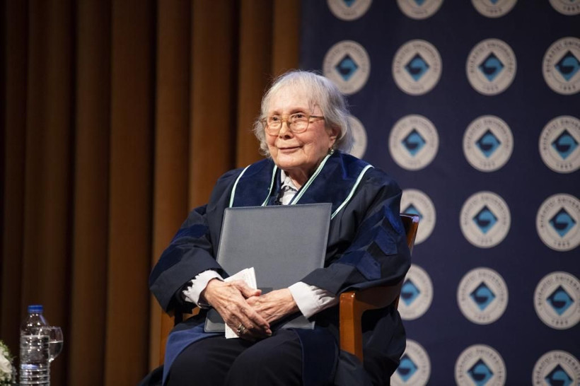 Türk edebiyatının usta yazarı Adalet Ağaoğlu vefat etti Adalet Ağaoğlu nereli? - Resim: 4