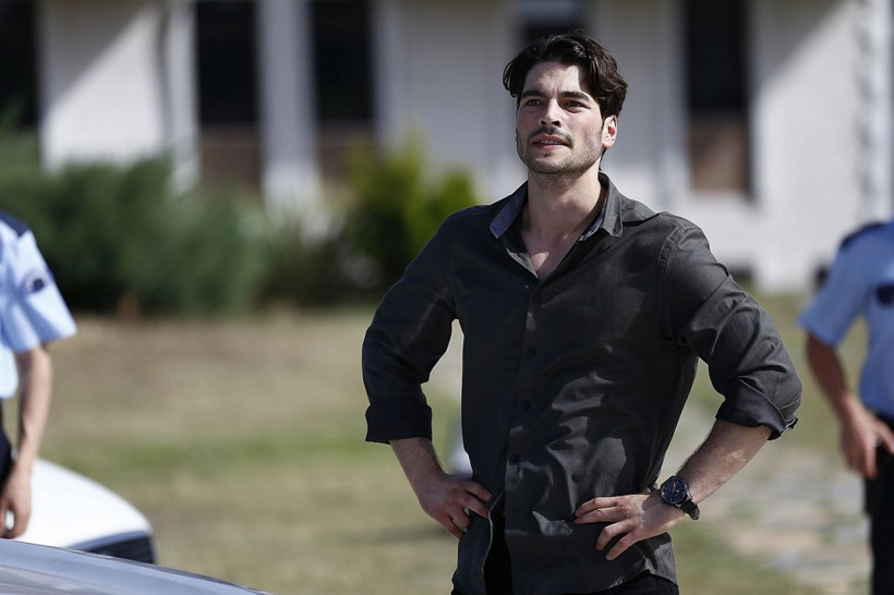 ATV Hercai yıldızı Akın Akınözü'nden samimi itiraflar bakın neler anlattı - Resim: 3