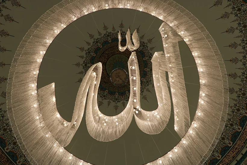 Türkiye'nin ilk ay yıldız camisi ibadete açıldı! Mimarisi muhteşem - Resim: 3