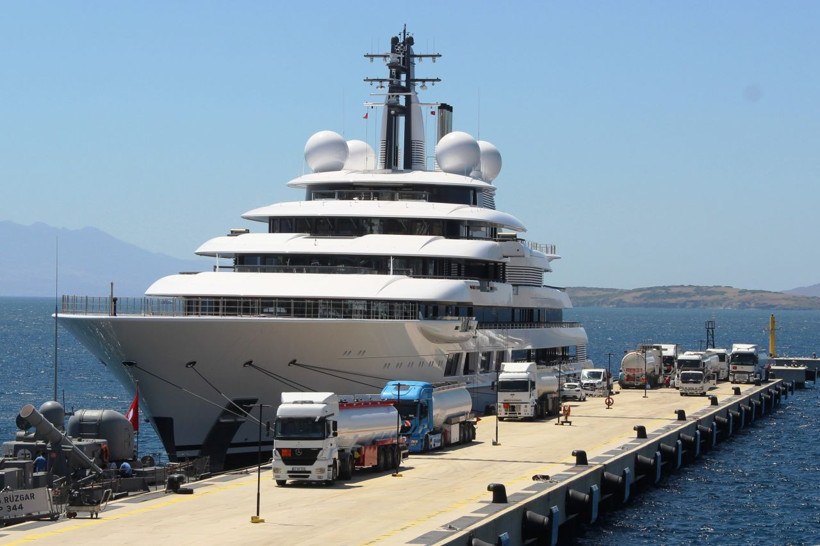 2 milyar dolarlık 'yüzen saray' Bodrum’da! Deposunu 15 tanker ancak doldurabildi - Resim: 1