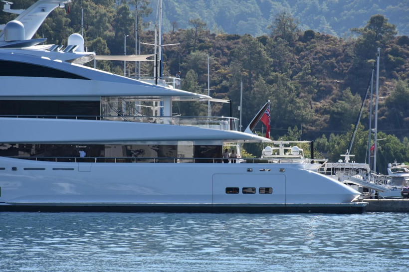 Muğla'da demirledi! Ultra lüks yatın kirası dudak uçuklattı - Resim: 3