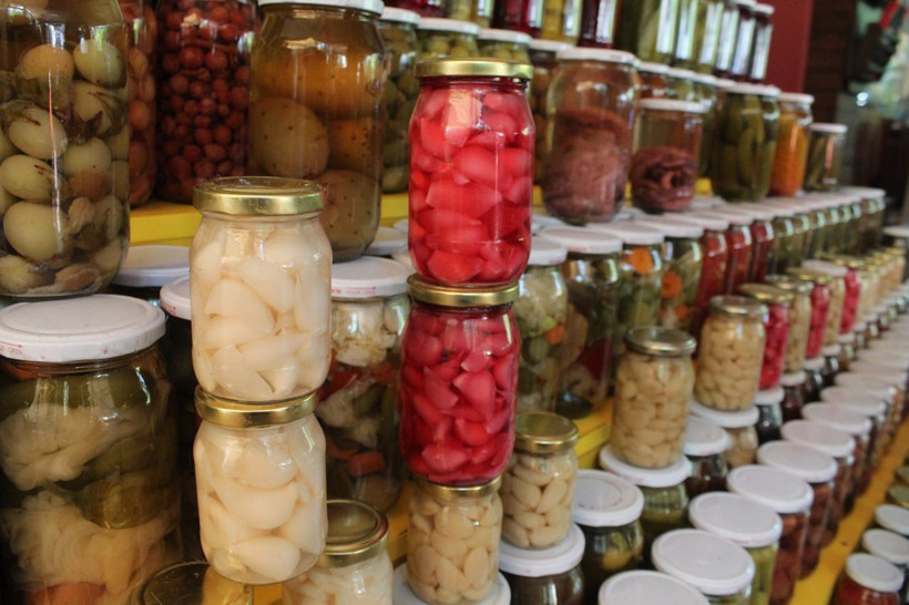 Antalya'da sarımsak turşusu yok satıyor! Fiyatını duyanları şaşırttı - Resim: 2