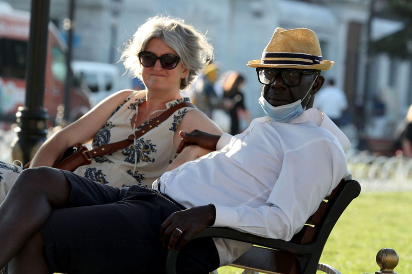 İstanbul'da turistler bile koronavirüs önlemlerini takmıyor - Resim: 4