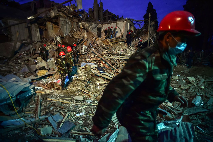 Ermenistan ateşkese rağmen yine sivilleri saldırdı! 9 ölü 34 yaralı enkazda kalanlar var - Resim: 4