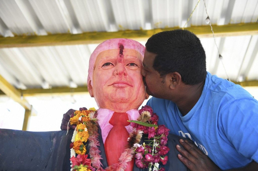 ABD Başkanı Donald Trump'a tapınıyordu Hindistan'da öldü - Resim: 4