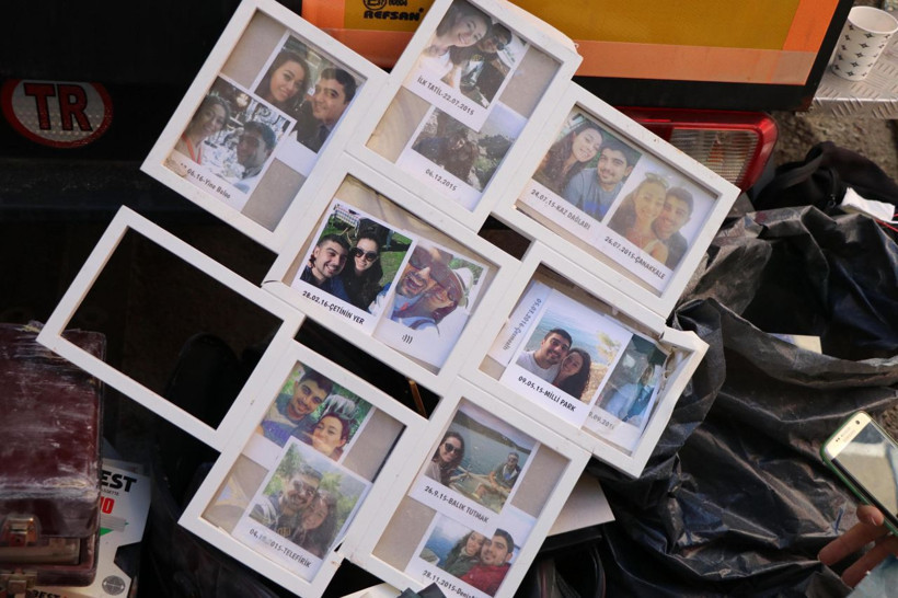 İzmir depreminde yıkılan Rıza Bey Apartmanı'nın enkazından çıkan fotoğraflar yürek burktu - Resim: 2