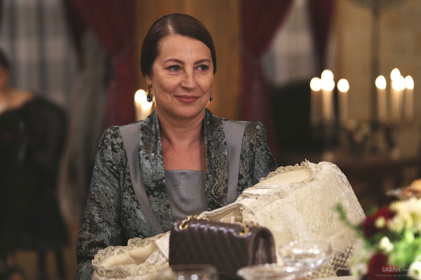 Bir Zamanlar Çukurova dizisinden ayrılan Vahide Perçin imaj değiştirdi - Resim: 1