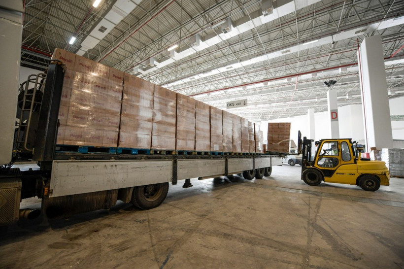 İzmir'de yardım kolilerinden çıkan mektuplar göz yaşartıyor! Görenler duygulandı - Resim: 4