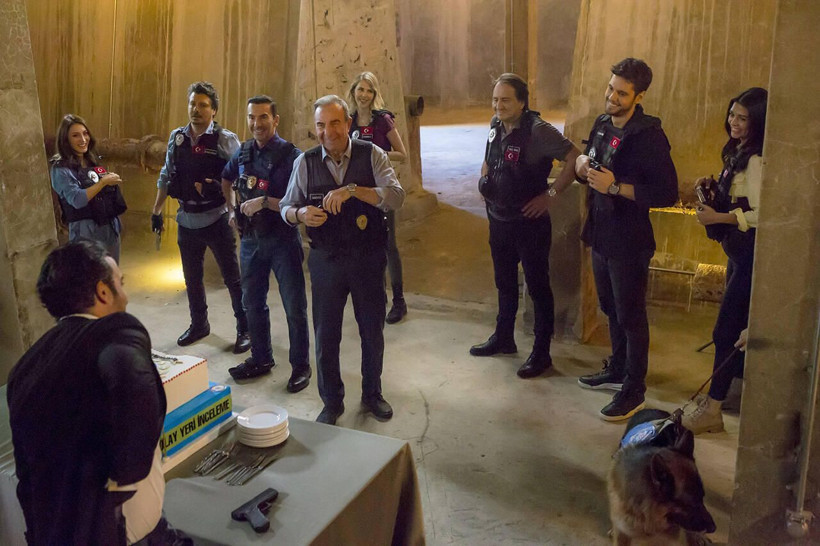 Kırmızı Oda Arka Sokaklar Fox TV'nin sevilen dizisine final getirdi - Resim: 4