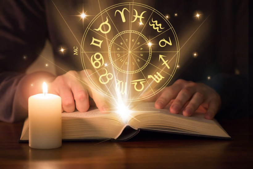 Koronadan korkan astroloğa koşuyor! Saati 2 bin lira o astrologların 2021 kehanetleri olay - Resim: 1
