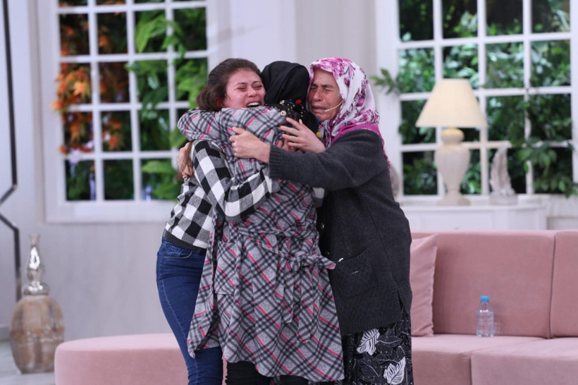 Denizli'de evden kaçmıştı! Stüdyoya geldi gerçekler Esra Erol’da ortaya çıktı - Resim: 2