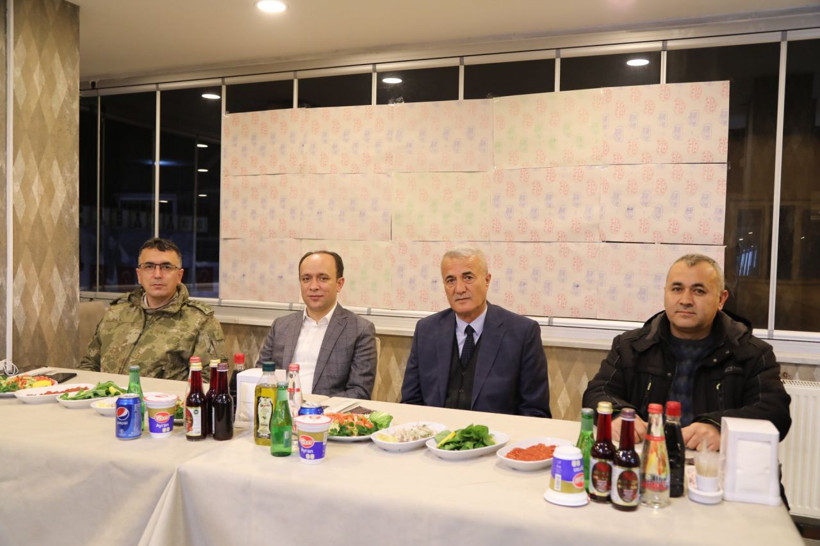 2 aylığına geldiği Başkale'de 39 yıl görev yaptı 17 kaymakamla çalıştı - Resim: 2