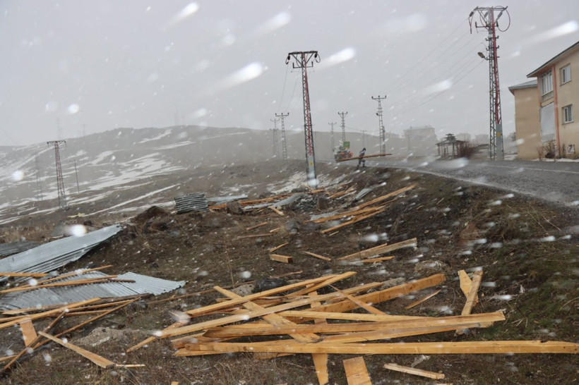 Bomba patladı sandılar Erzurum'da gün ağarınca ortcaya çıktı - Resim: 2