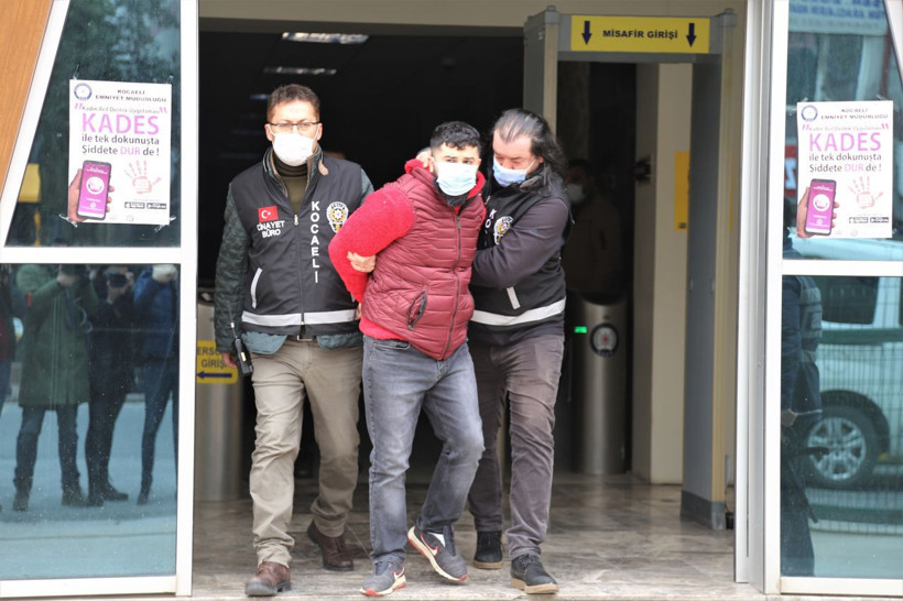 'Delikanlı' Fırat Kaya hem dehşet saçtı hem de poliste yalan söyledi! Adamları yalanladı yeni görüntüler - Resim: 1