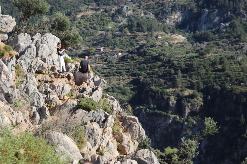 Tek bir fotoğraf için Kelebekler Vadisi'nde tehlikeli anlar! Türkiye'nin konuştuğu vadi... - Resim: 2