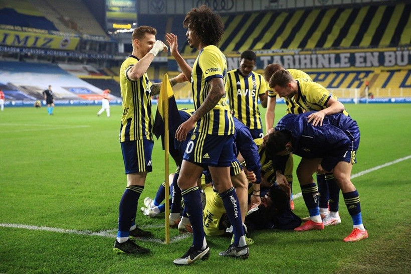 Fenerbahçe'ye ağır eleştiri: Real Madrid'le mi oynadınız! Tam bir canlı bomba - Resim: 4