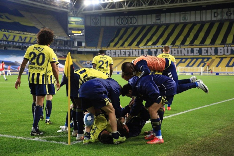 Fenerbahçe'ye ağır eleştiri: Real Madrid'le mi oynadınız! Tam bir canlı bomba - Resim: 2