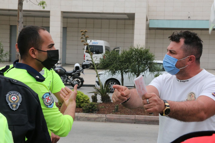 'Aracımda 1 trilyon var burada bırakamam' Polislere böyle direndi - Resim: 2