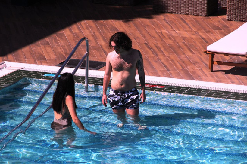 Bodrum'da sahiller Rus ve Ukraynalı turistlere kaldı! Güneşin keyfini çıkardılar - Resim: 2