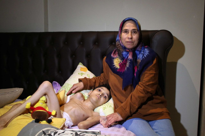 Hatay'da anne 10 yıldır mücadele ediyor: Cam kemik hastası oğlu için 300 bin lira gerekli - Resim: 1