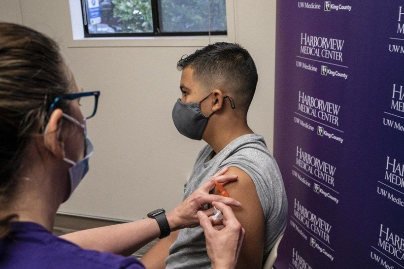 ABD'de 12-15 yaş arası 600 bin çocuk bir doz koronavirüs aşısı oldu - Resim: 2