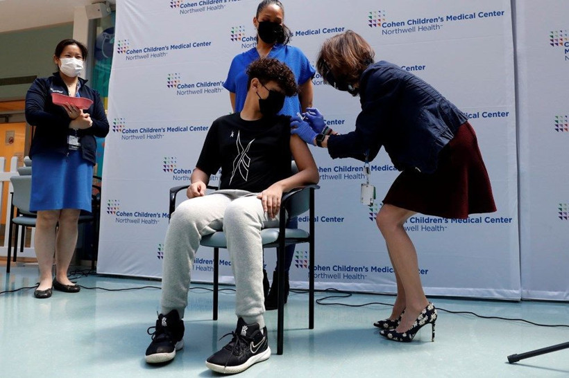 ABD'de 12-15 yaş arası 600 bin çocuk bir doz koronavirüs aşısı oldu - Resim: 4