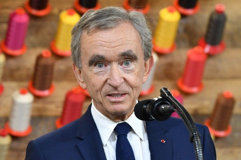 Bernard Arnault, Bezos'u tahtından etti! Birkaç saatliğine en zengin isim oldu - Resim: 4