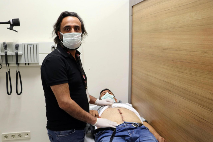 Eskişehir'de ağrıyla gitti karnından 6 kiloluk tümör çıktı - Resim: 1